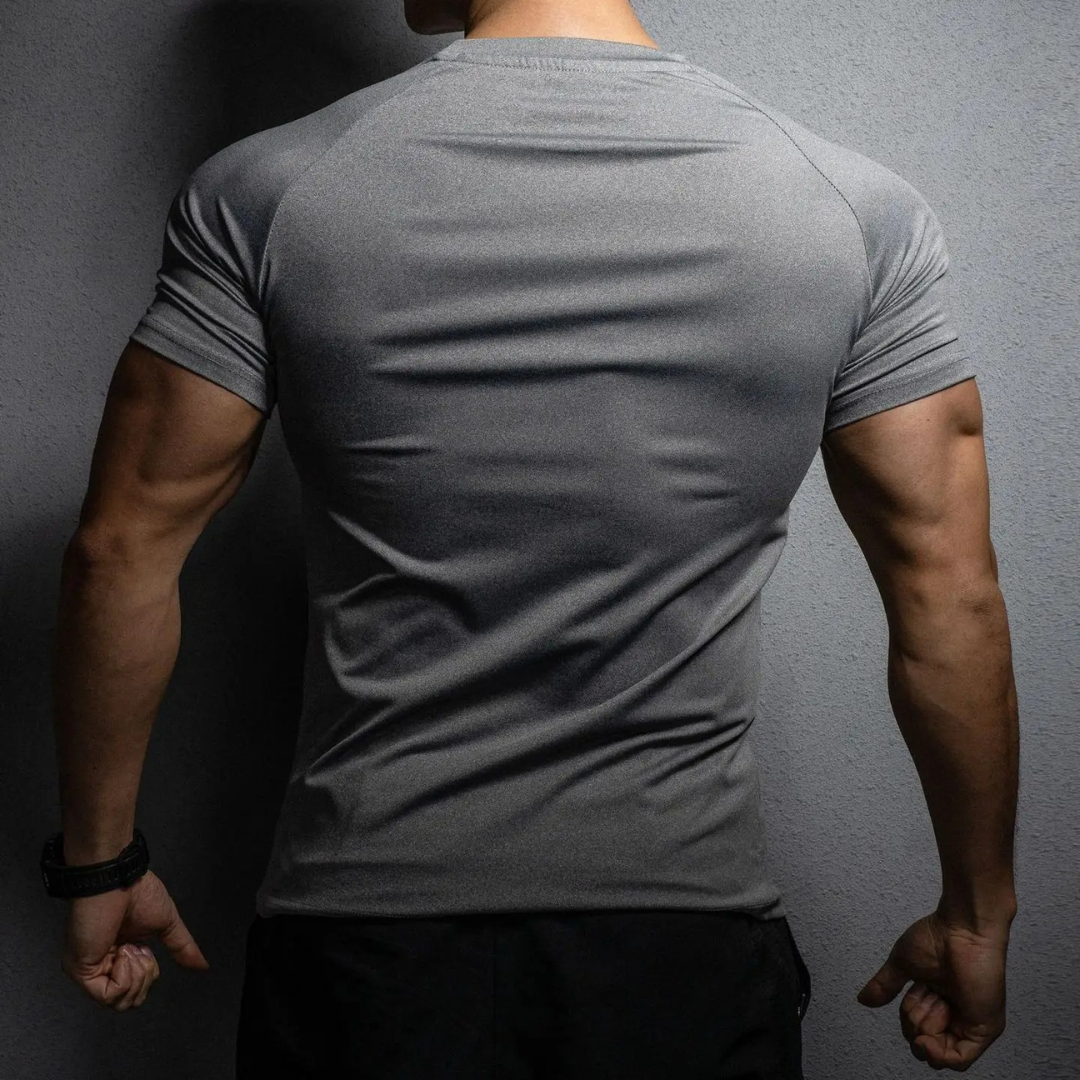 Maglietta dettagliata